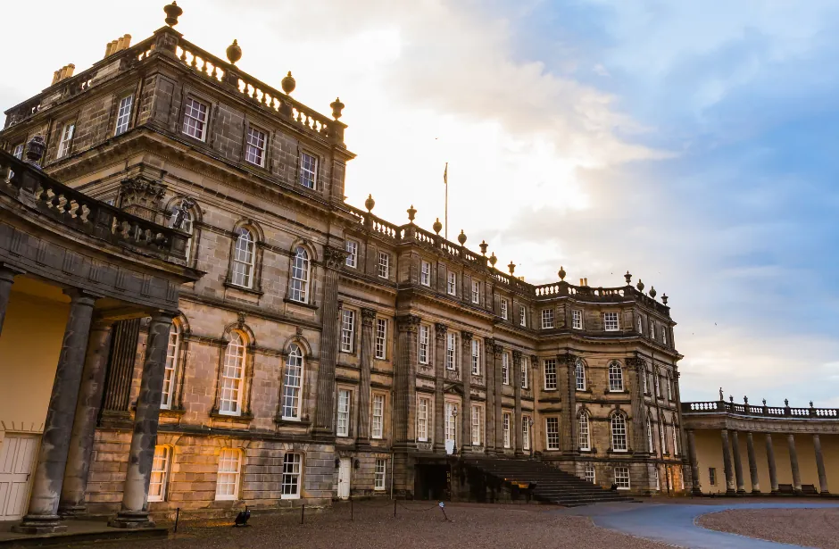 Hopetoun House